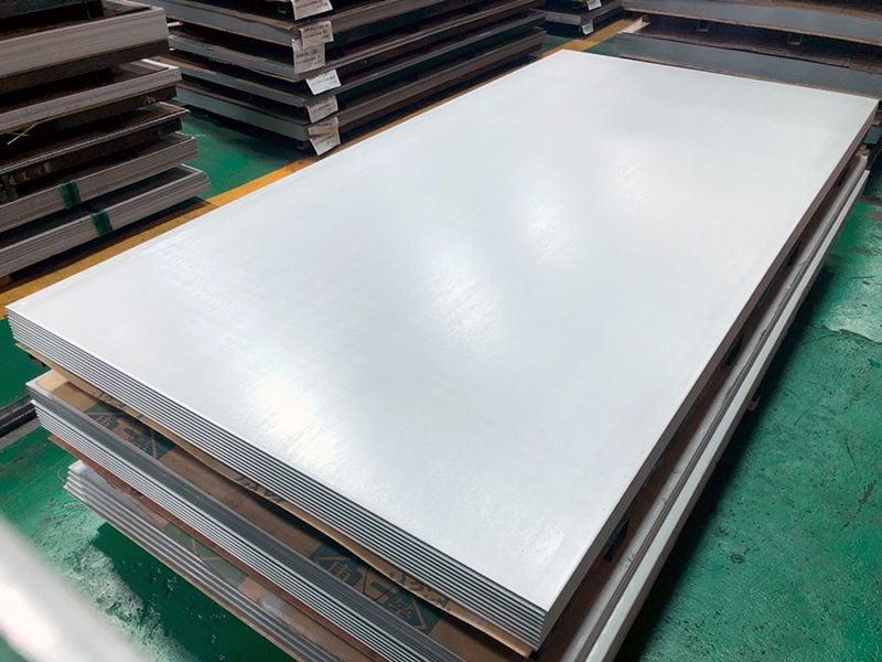 Stainless Steel Plate - 316l Grade, Polished Finish , Gray Color For Industrial Applications