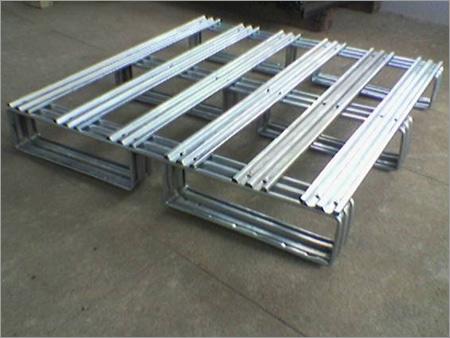 स्टेनलेस स्टील पैलेट