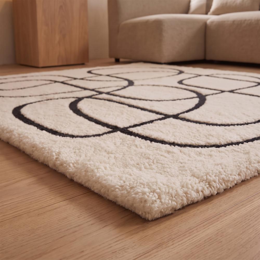 Modern Abstract Black Line Hand Tufted Rug on Cream Background for Living Room Bedroom Home Decor