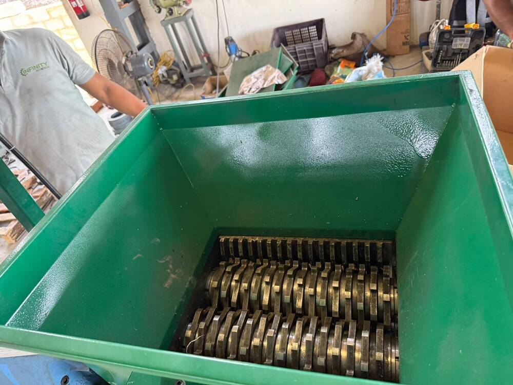 Hard Plastic Shredder - Application: Garden Waste