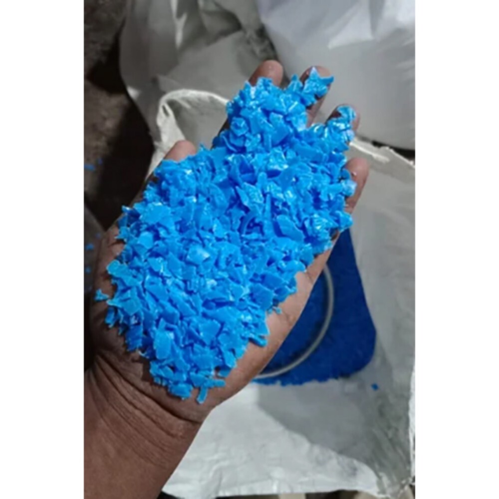 Lldpe Cap Regrind - 25kgs Packaging, Multicolored Solid Form, Industrial Grade, 97% Purity For Plastic Moulding Applications