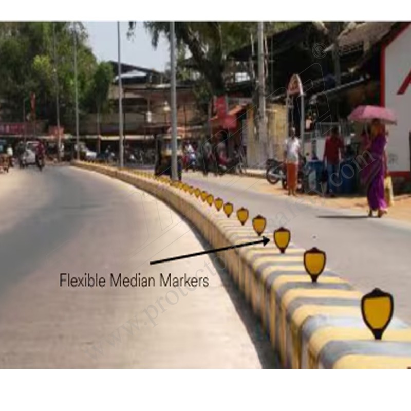 Median Marker - Color: Yellow / Black With Reflective Surface