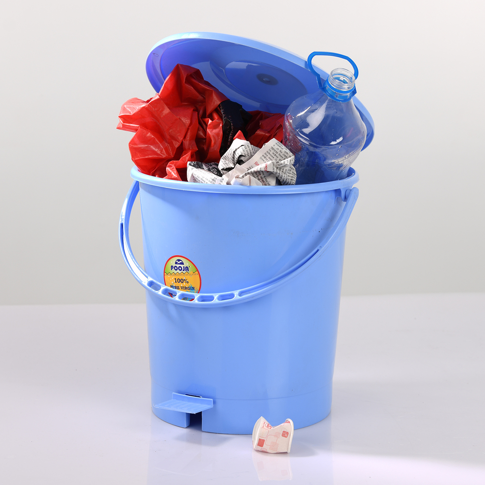 Plastic Pedal Dustbin