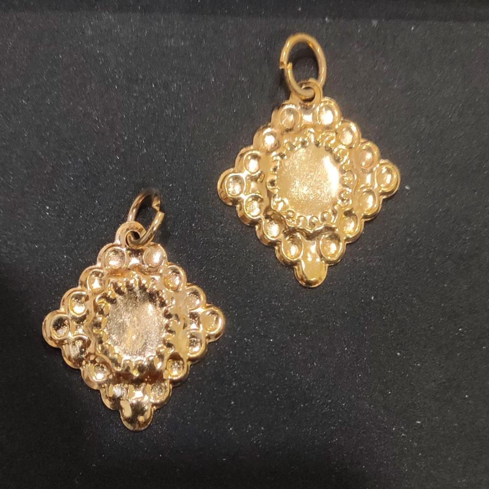 Square ST Locket Golden Color