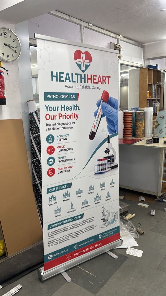 Retractable Roll Up Standee