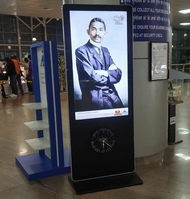 LED Digital Video Advertising Standee