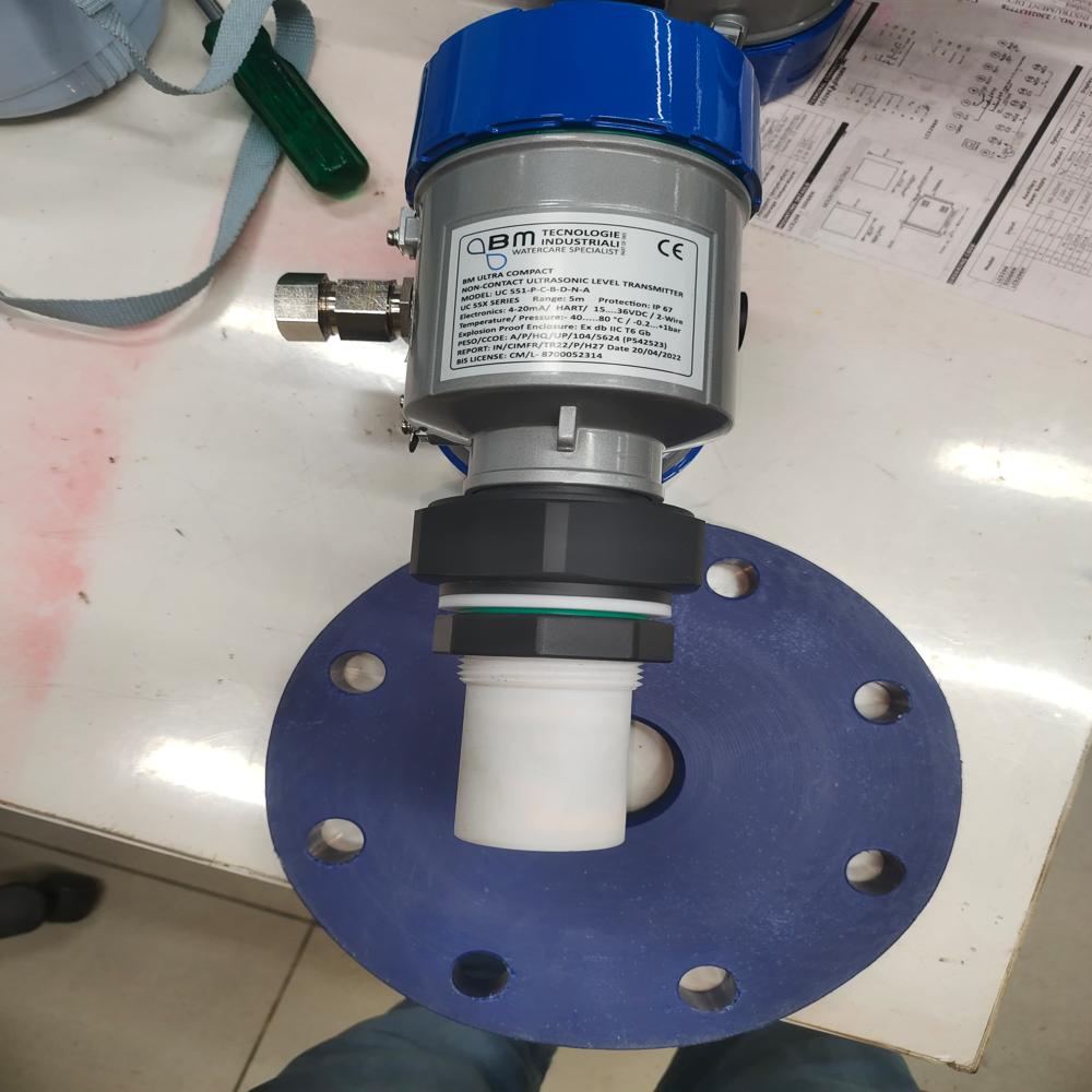 Non-Contact Ultrasonic Level Transmitters