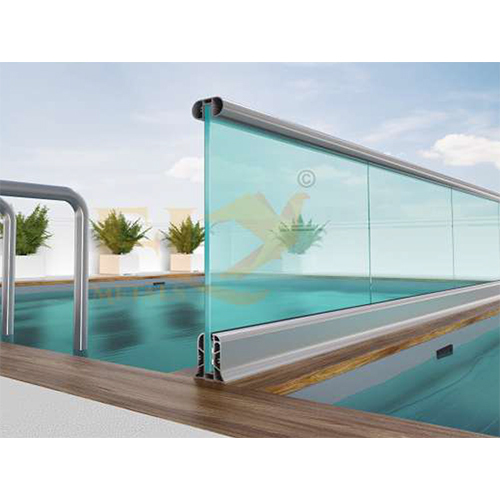 Continue Penal C-5 Railing System