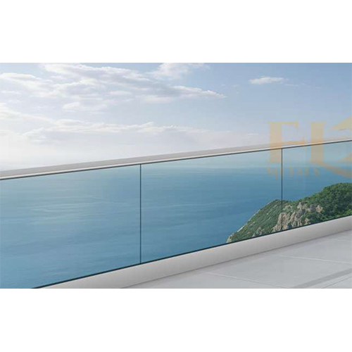 Continue Penal C-8 Railing System