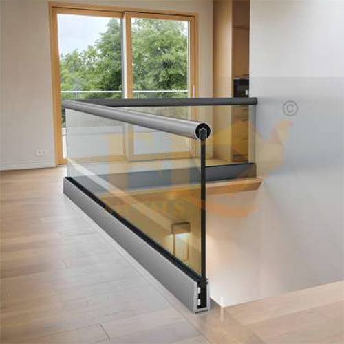 Continue Penal C-10 Railing System
