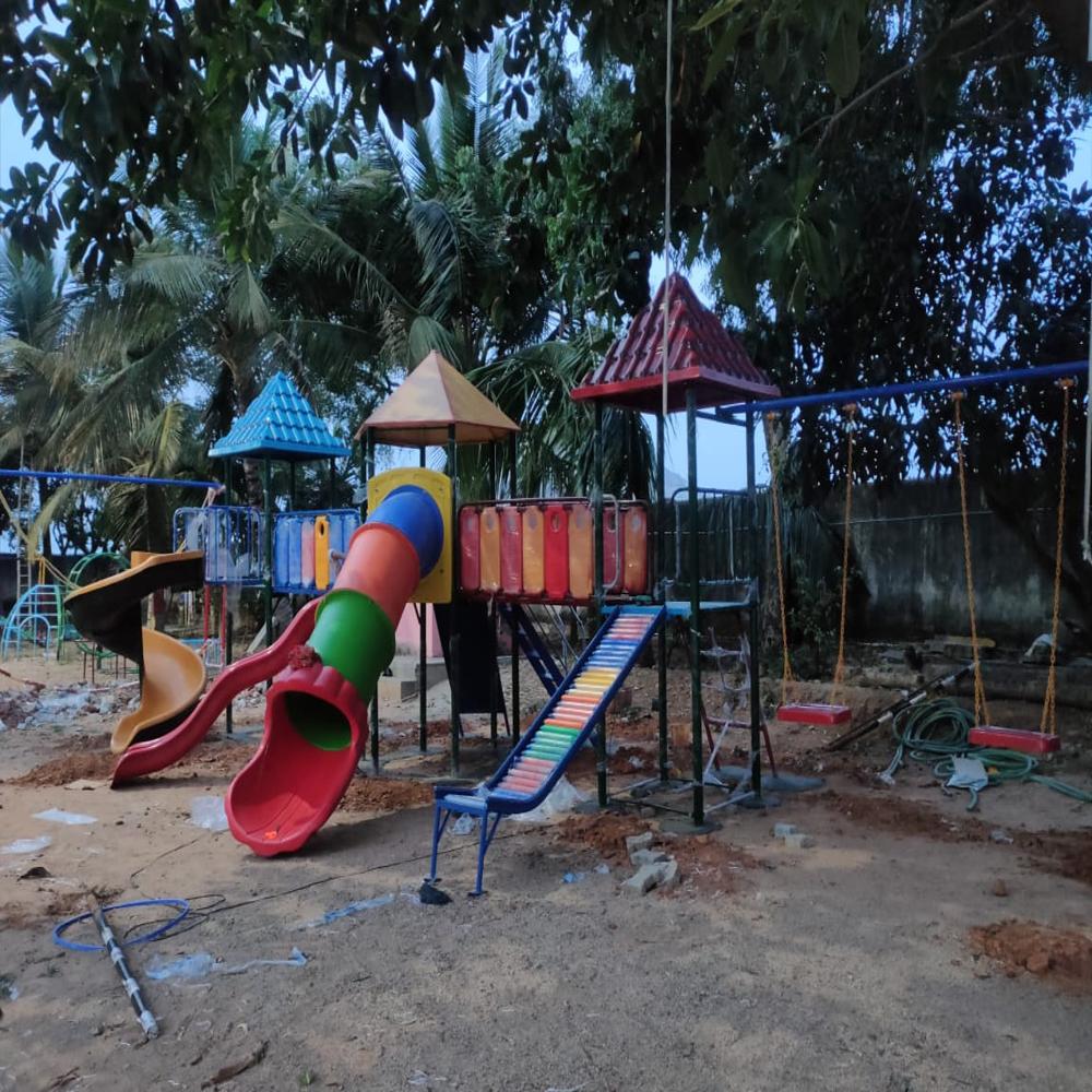 Garden Multi Activity Play Station for Society