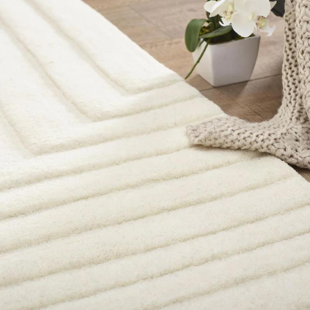 Ivory Cream Geometric Tufted Rug