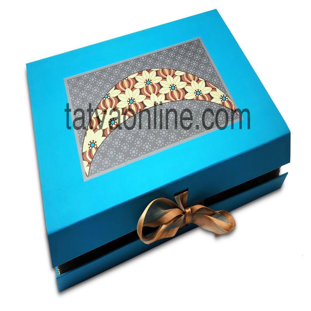 Premium Blue 650g Hamper Gift Box with Ribbon 3 PET Jars & 5 Chocolate Cavities