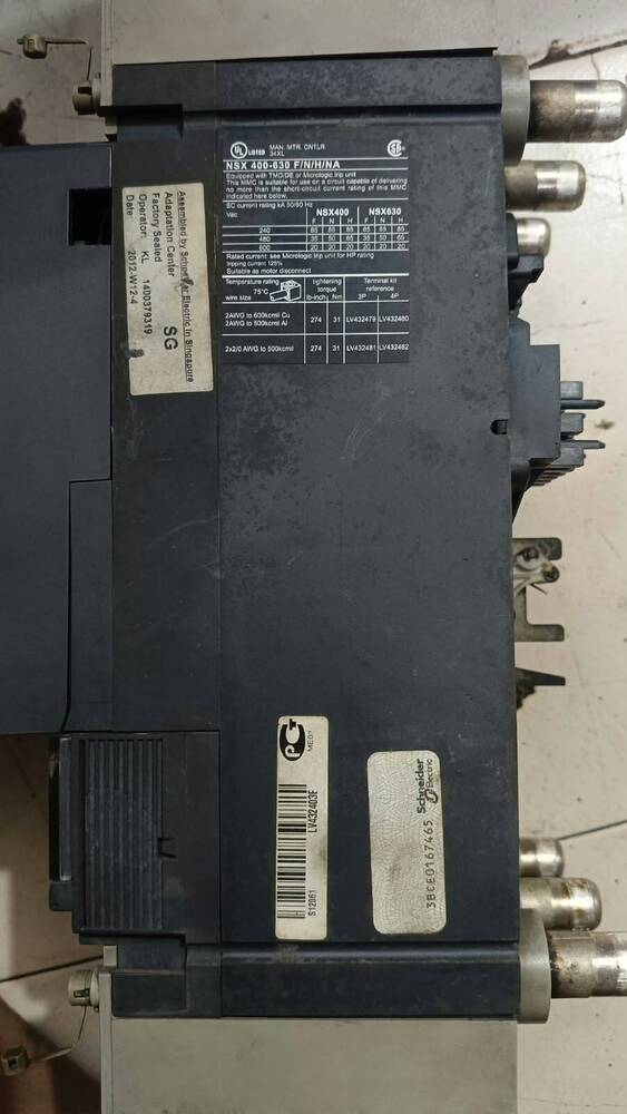 Schneider Electric ComPact NSX400-630 MCCB Circuit Breaker Unit LV432403E