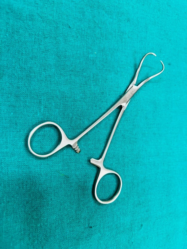 Backhaus Towel Clamp