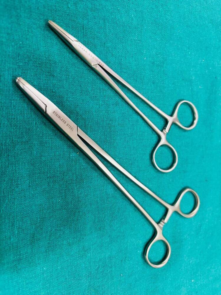 Needle Holder