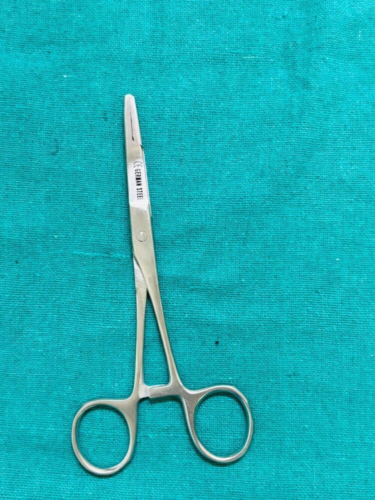Olsen Needle Holder