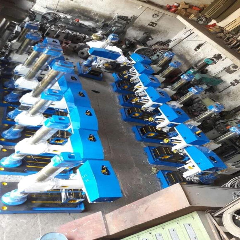 Industrial Radial Drilling Machine