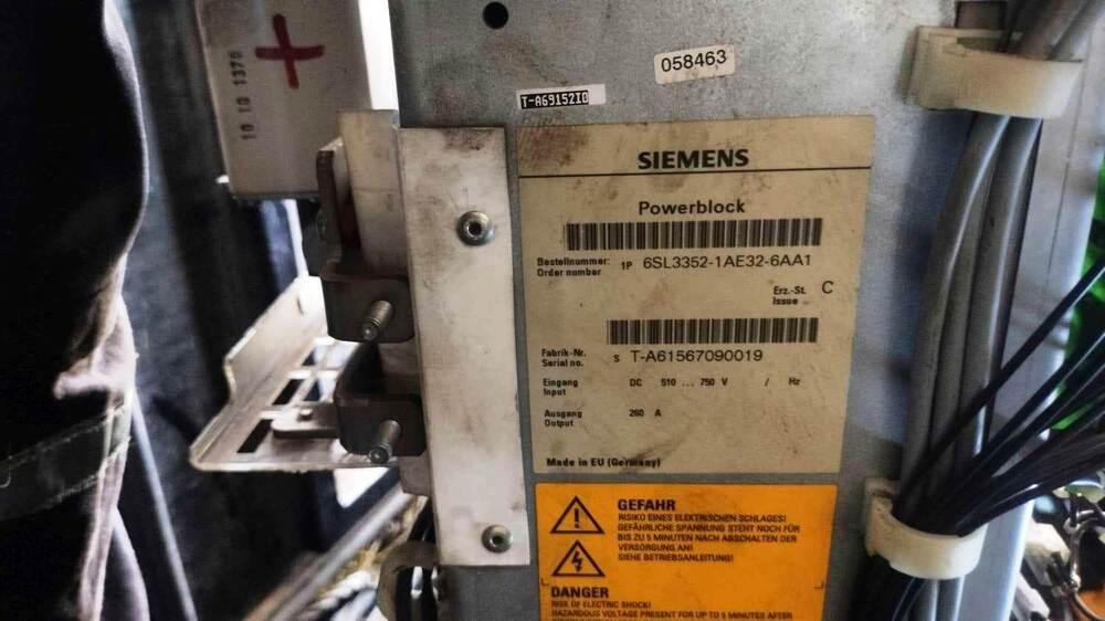 Siemens SINAMICS Powerblock 6SL3352-1AE32-6AA1 260A Marine VFD Drive Module