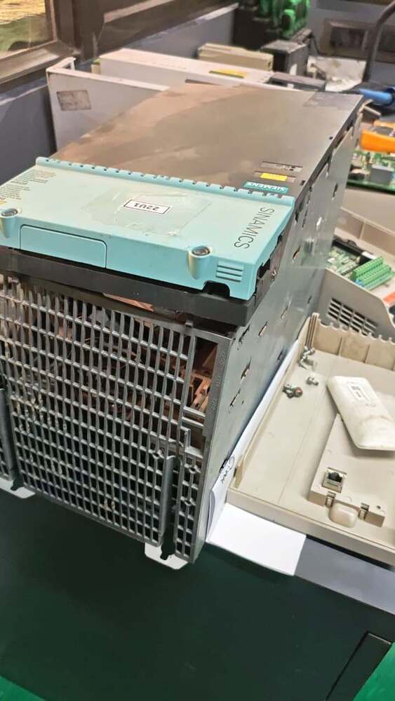 SIEMENS SINAMICS S120 Power Module Motor Module