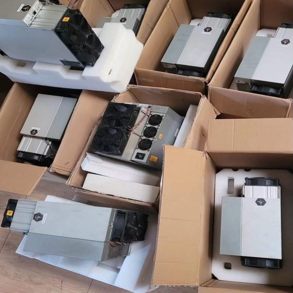 Bitmain Antminer Z15K (565kh/s) Asic Miner