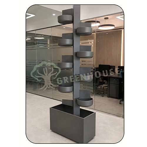 P 93-8 Customized Planter