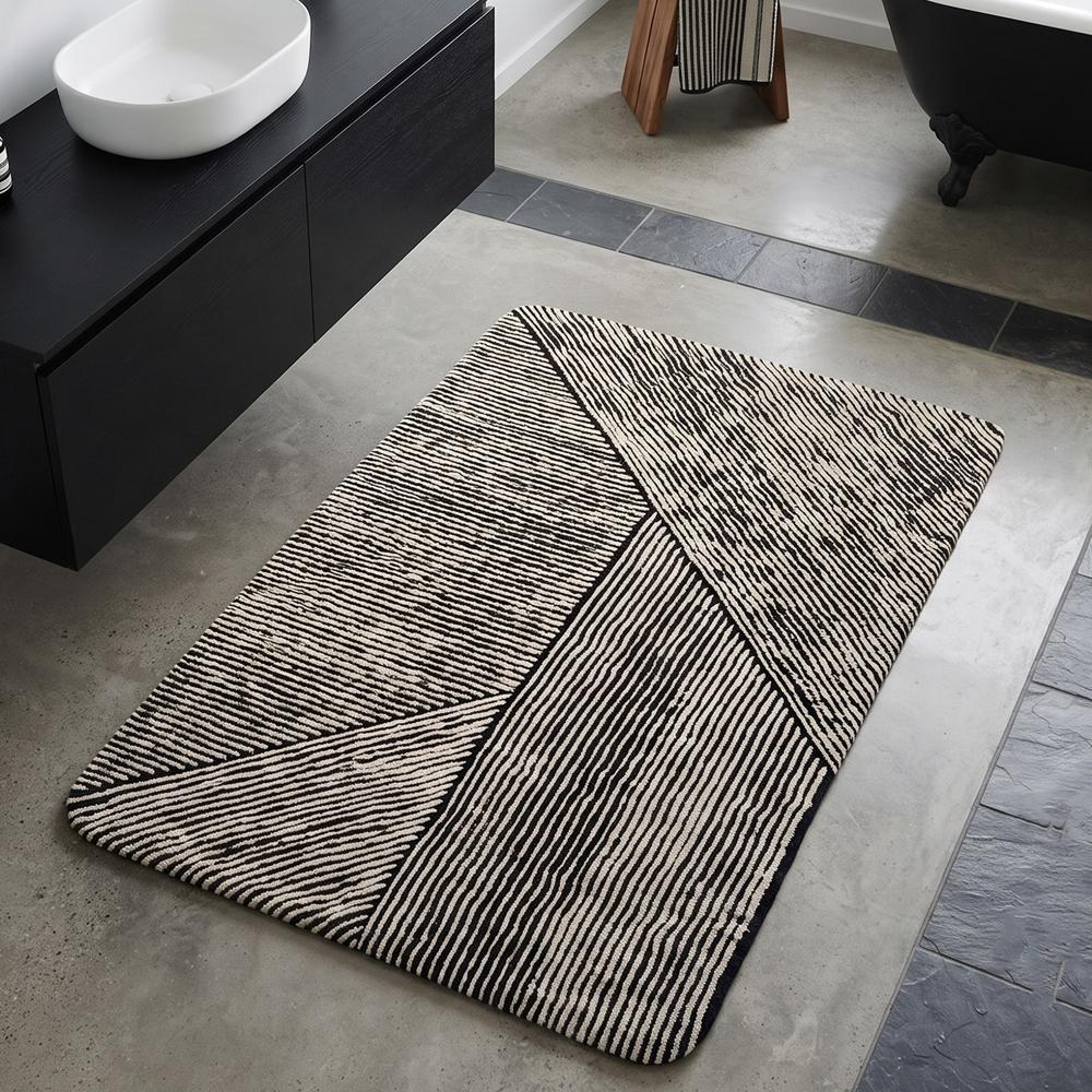 Modern Black and White Geometric Striped Handmade Area Rug for Living Room and Bedroom Decor