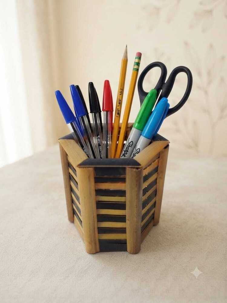 Bamboo Penstand