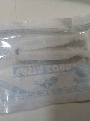 Easta cord clamp