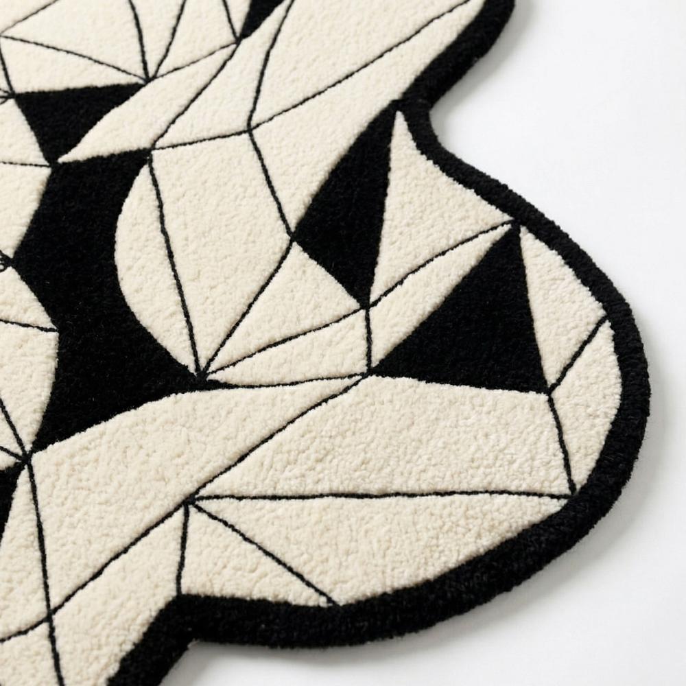 Hand Tufted Wool Irregular Geometric Rug