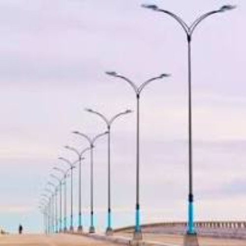 Light Pole - Material: Metal