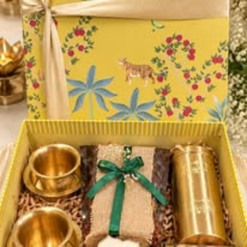 Heritage Copper Coffee Set - Color: Gold