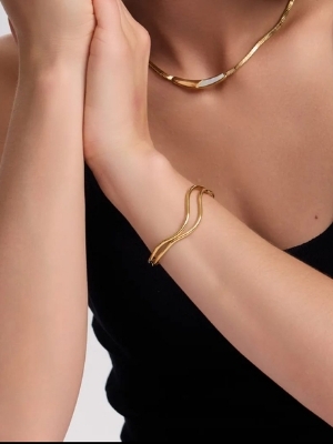 Double Wave Gold Cuff Bracelet - Weight: 0.15