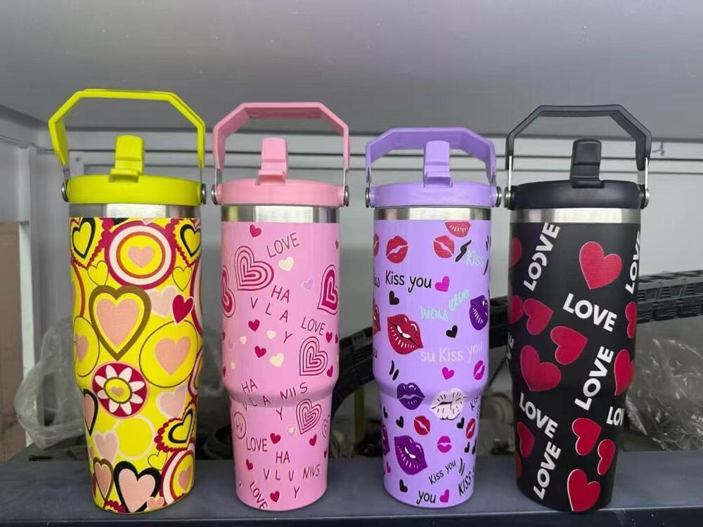Stainless Steel Tumbler with Handle, Lid and 2 Straws, 1200ML, Heart Print
