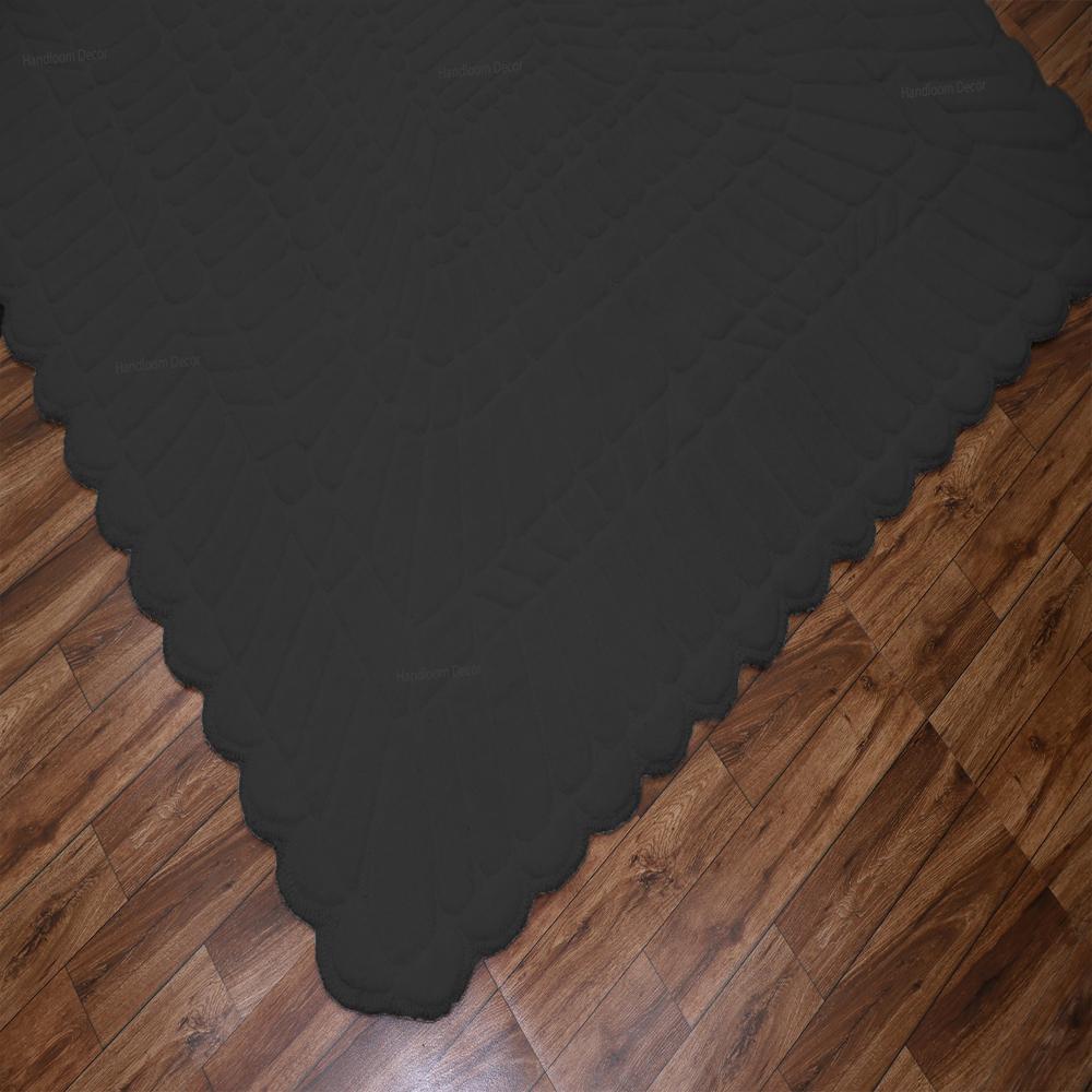 Black Minimalist Tufted Rug