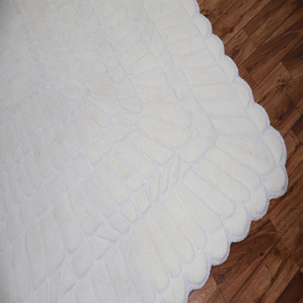 White Minimalist Tufted Rug