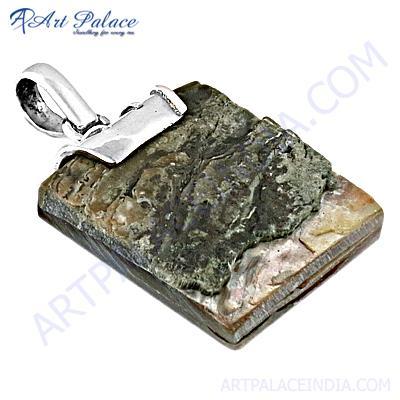 मूल्यवान शिव शैल सिल्वर पेंडेंट