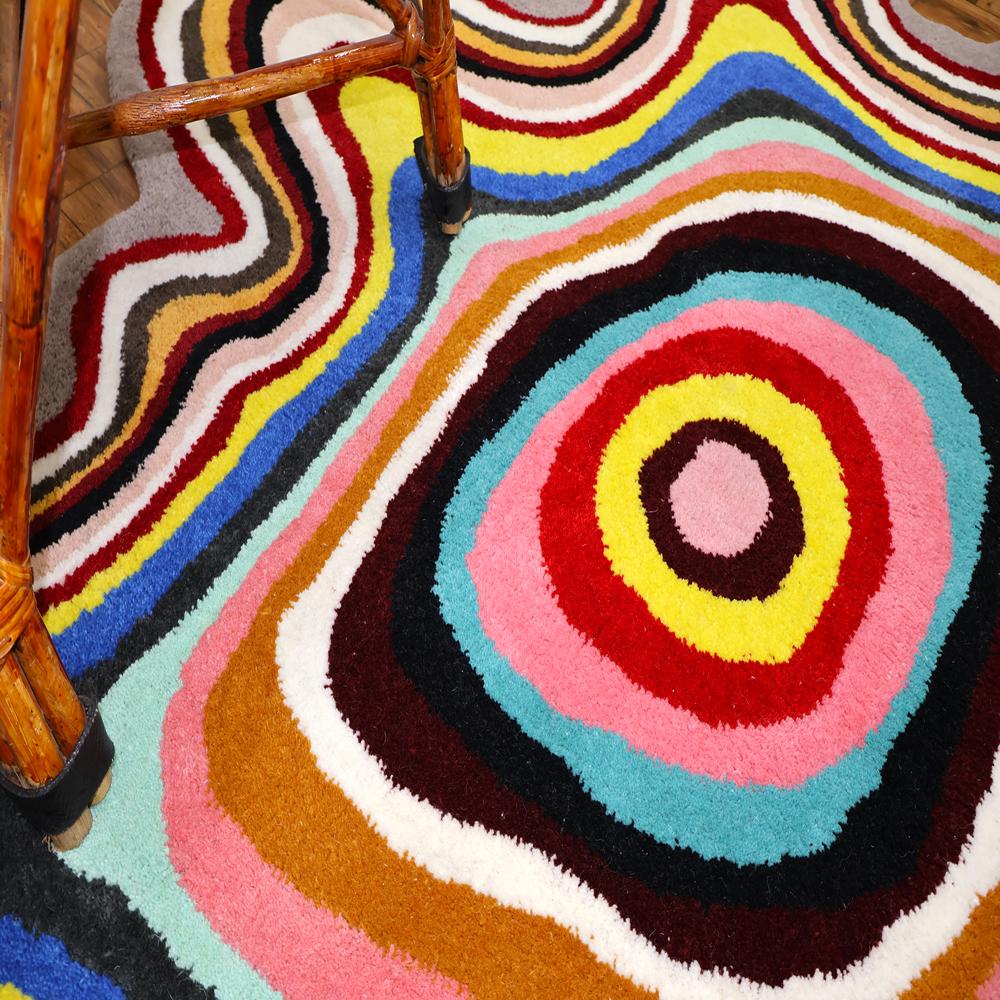 Handmade Multicolor Abstract Irregular Shape Tufted Area Rug