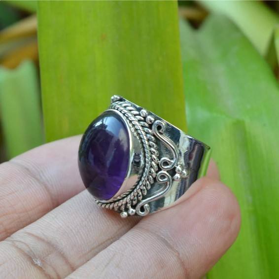 Natural Amethyst Bezel Setting Wedding Ring