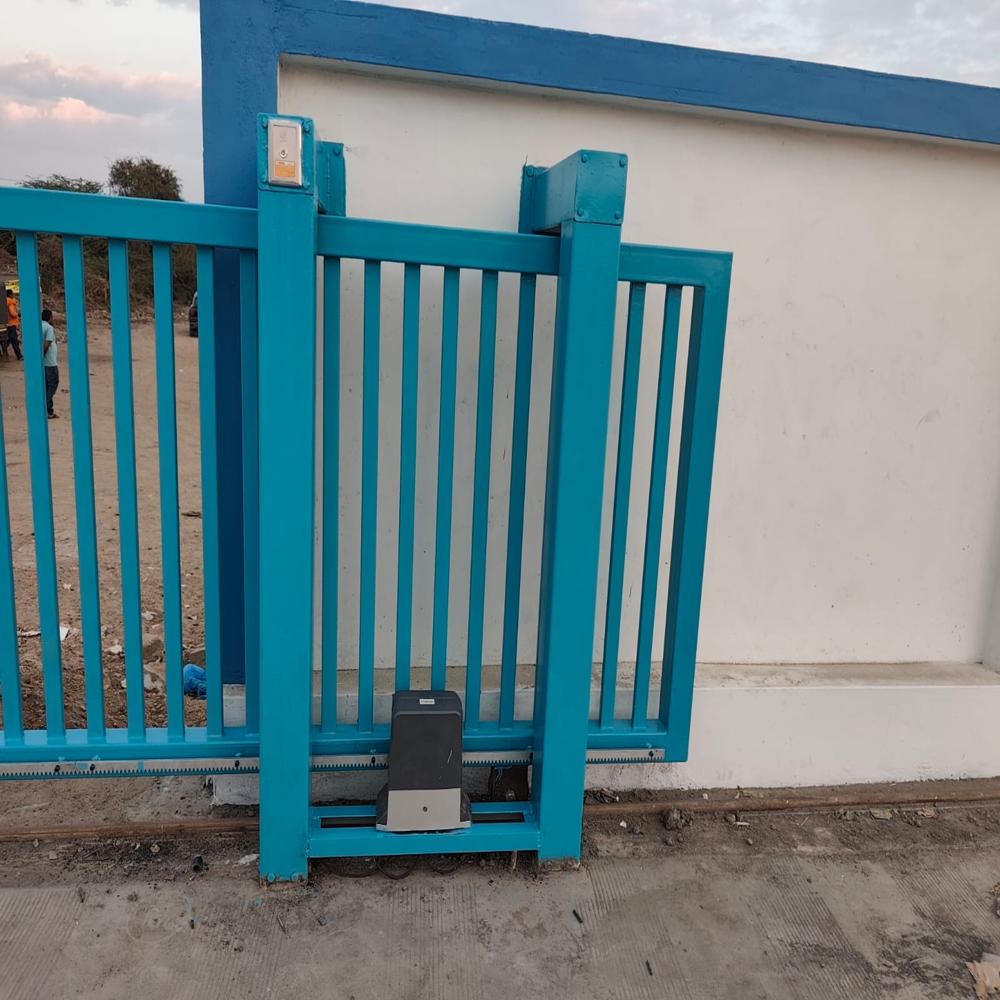 Heavy Duty Automatic Sliding Gate - Finishing: Customize