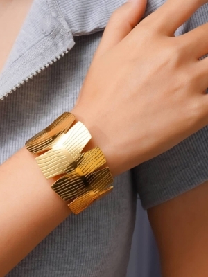 Textured Leaf Statement Gold Cuff - Jewelry Type: Bracelets