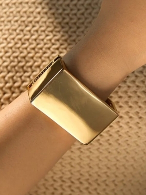 Minimalist Sculptural Gold Cuff Bracelet - Weight: 0.15