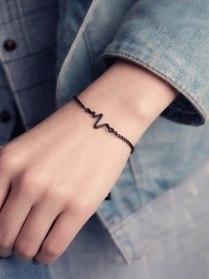 Pulse Rhythm Matte Black Bracelet - Color: Gold