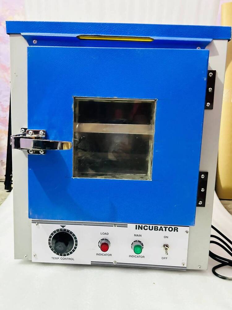 Bacteriological Incubator