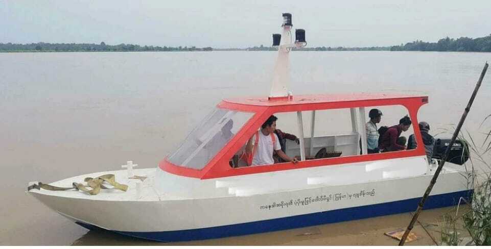 FRP Ambulance Boats