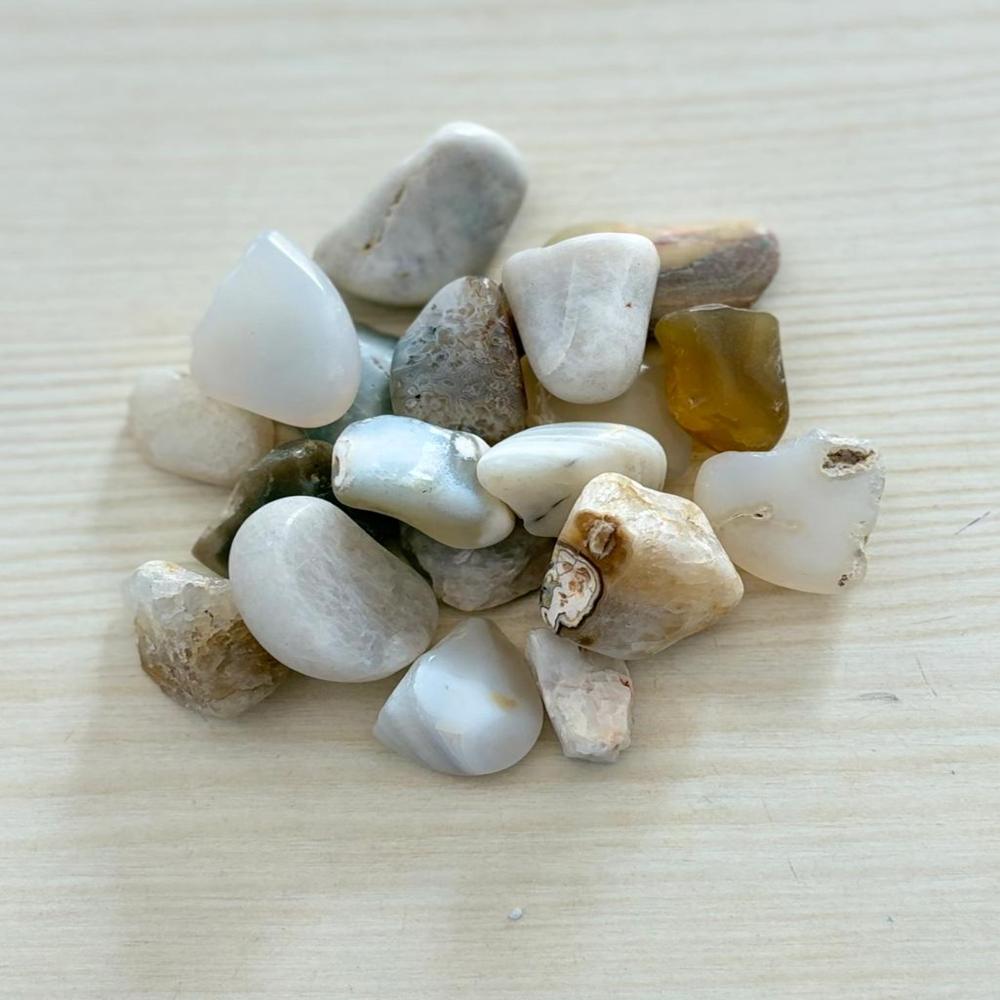 Natural Polished Onyx Pebbles in Brown Multicolor For Garden Landscaping and Outdoor Space Decor