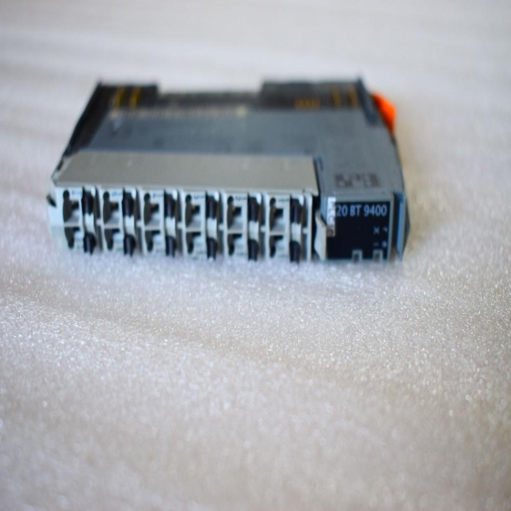 X2X LINK BUS TRANSMITTER WITH SUPPLY FOR I/O AND INTEGRATED X67 SYSTEM POWER SUPPLY.