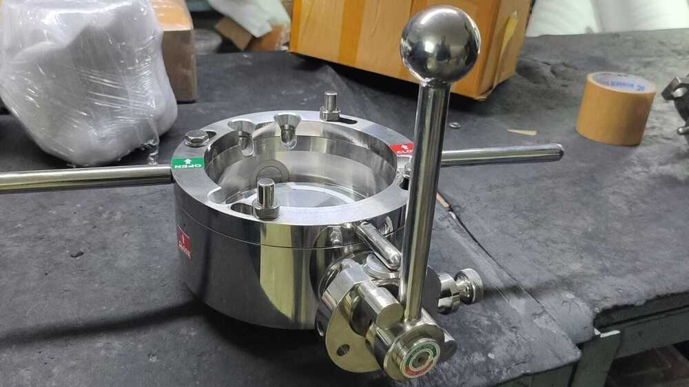 Split Valve