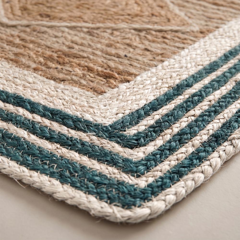 Handcrafted Geometric Diamond Jute Rug