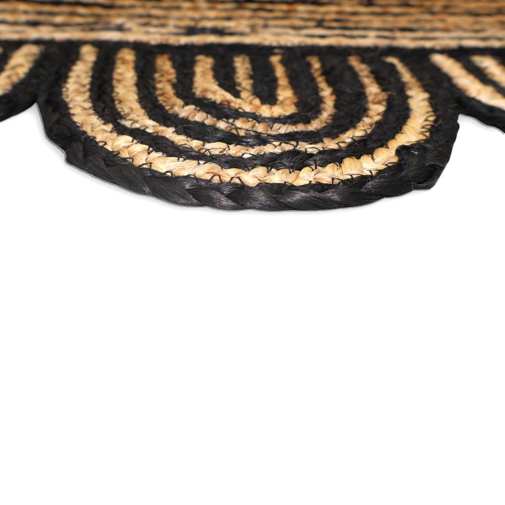 Handcrafted Rectangular Scalloped Jute Rug in Black and Natural